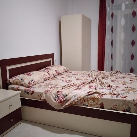 Araniti Apartment Velipoje Ngoại thất bức ảnh